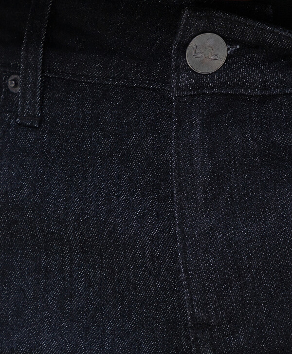 Джинсы прямые черные Button Blue
