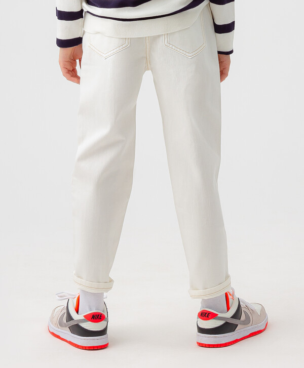 Джинсы  mom fit белые Button Blue