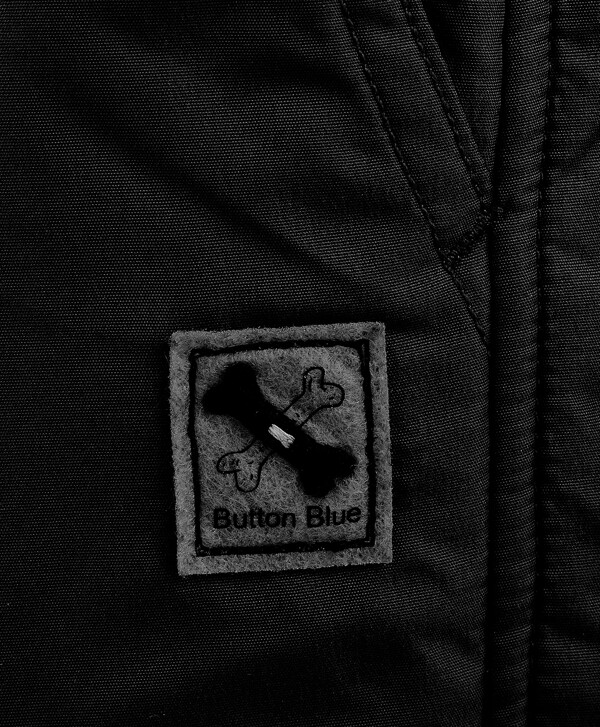 Черные демисезонные брюки Button Blue