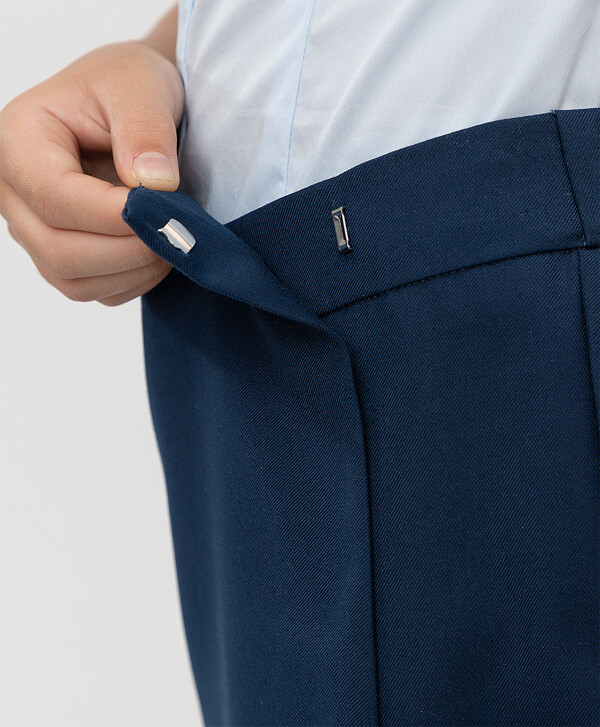 Юбка классическая прямого силуэта синяя Button Blue