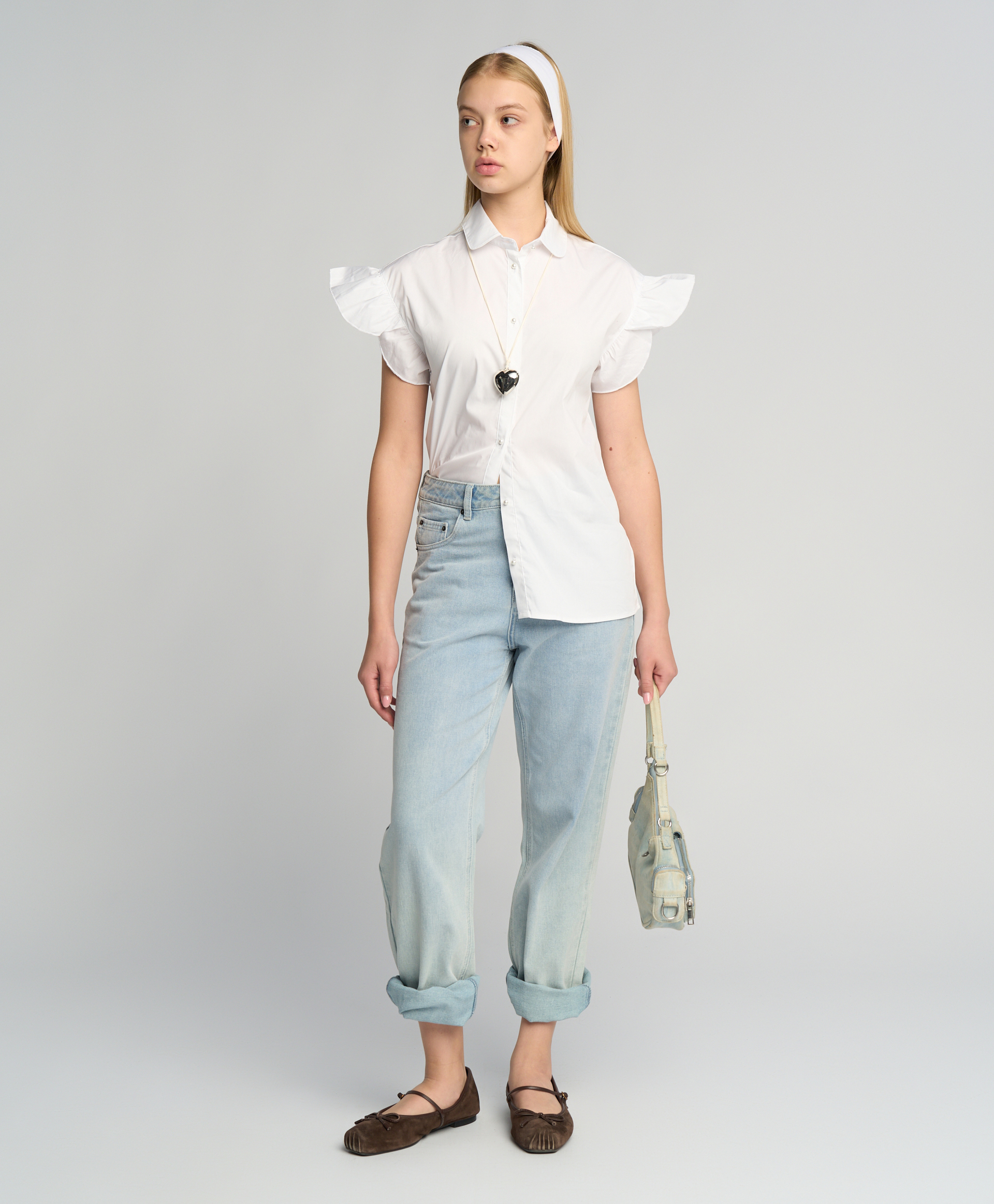 Блузка с короткими рукавами-бабочками белая Button Blue