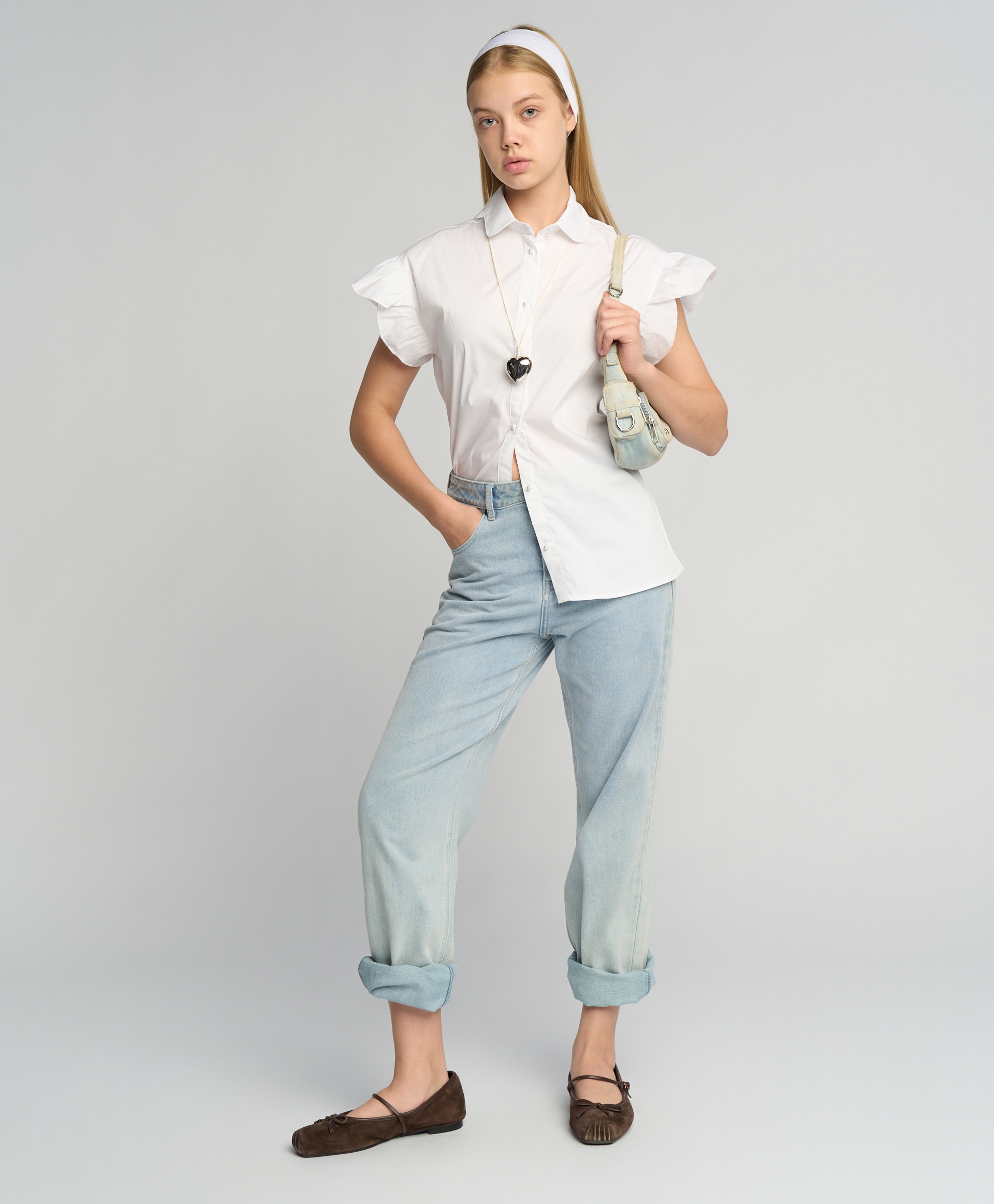 Блузка с короткими рукавами-бабочками белая Button Blue