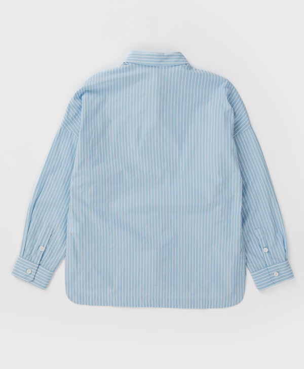 Блузка с накладным карманом в мелкую полоску голубая Button Blue