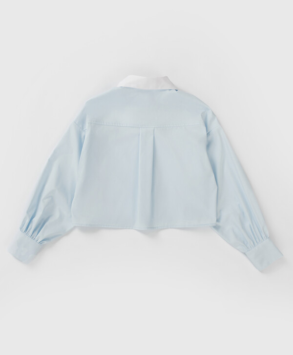 Блузка укороченная с белым воротником голубая Button Blue