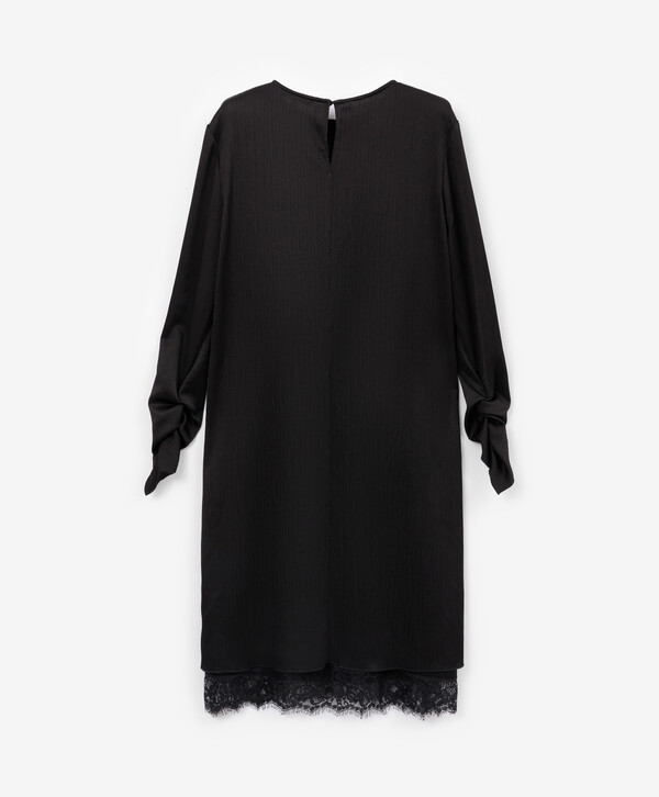 фото Платье прямое миди из шелковистой фактурной ткани с кружевом черное glvr (xl)